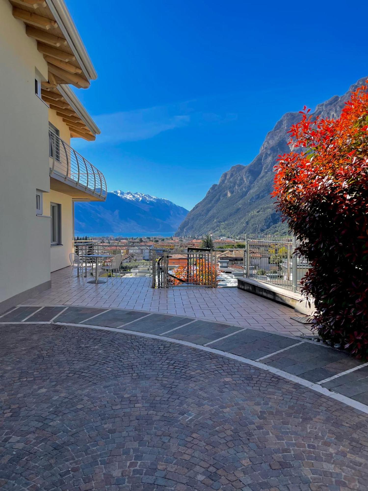 View & Chill Apartment Riva del Garda Exteriör bild