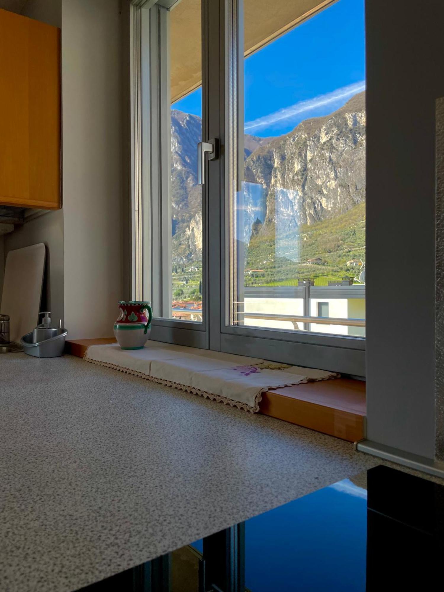 View & Chill Apartment Riva del Garda Exteriör bild