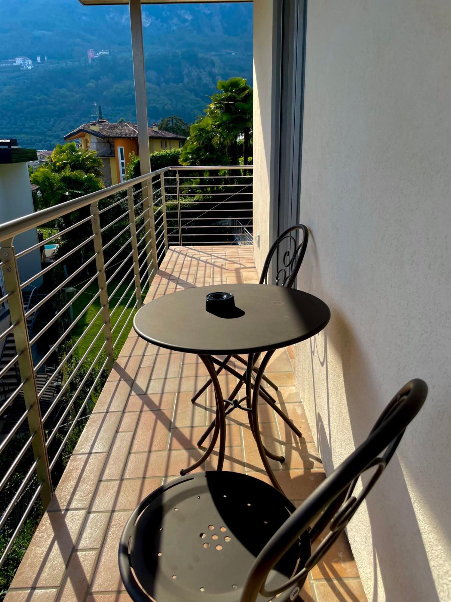 View & Chill Apartment Riva del Garda Exteriör bild